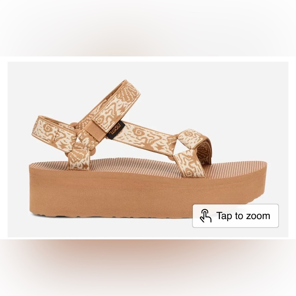 Teva flatform universal sandal, size 7, NWT no box